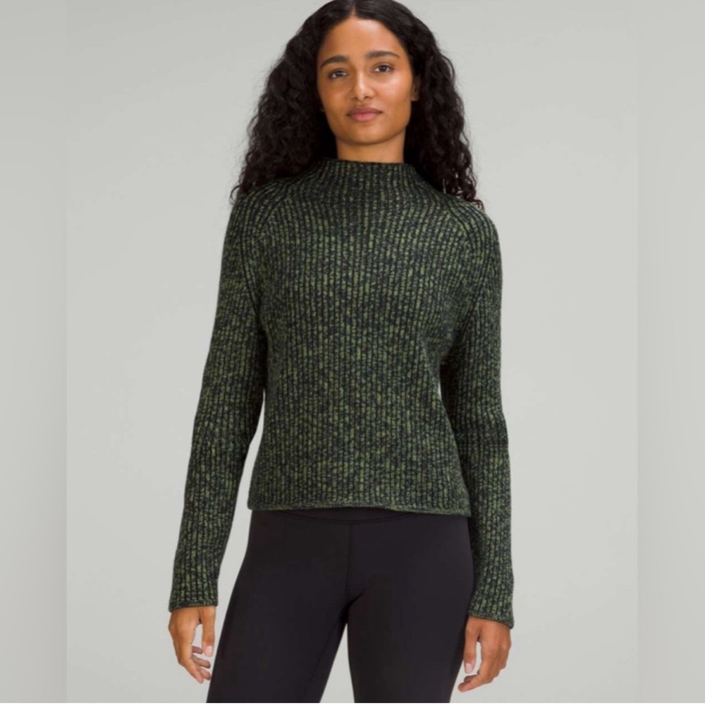 Lululemon Cotton-Cashmere Blend Mock Neck Sweater in green foliage size 8